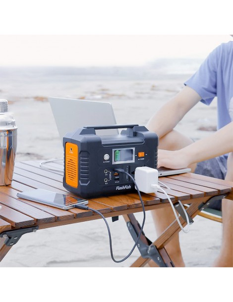 FlashFish E200 151WH/200W Stazione di Alimentazione Portatile con 7 Porte di Ricarica Solare/AC/Spina Auto Offerta Anniversario