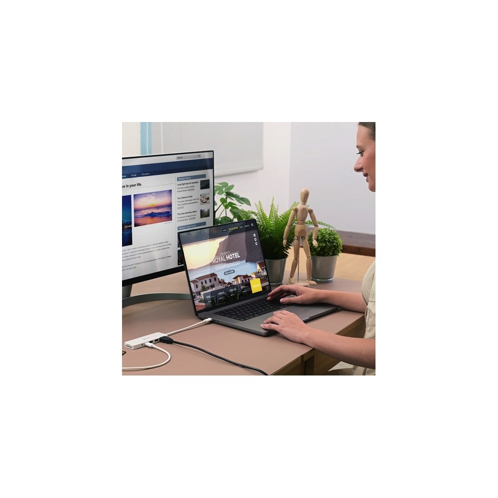 j5create Eco-Friendly USB-C Multi-Port Hub with Power Delivery Convenienza