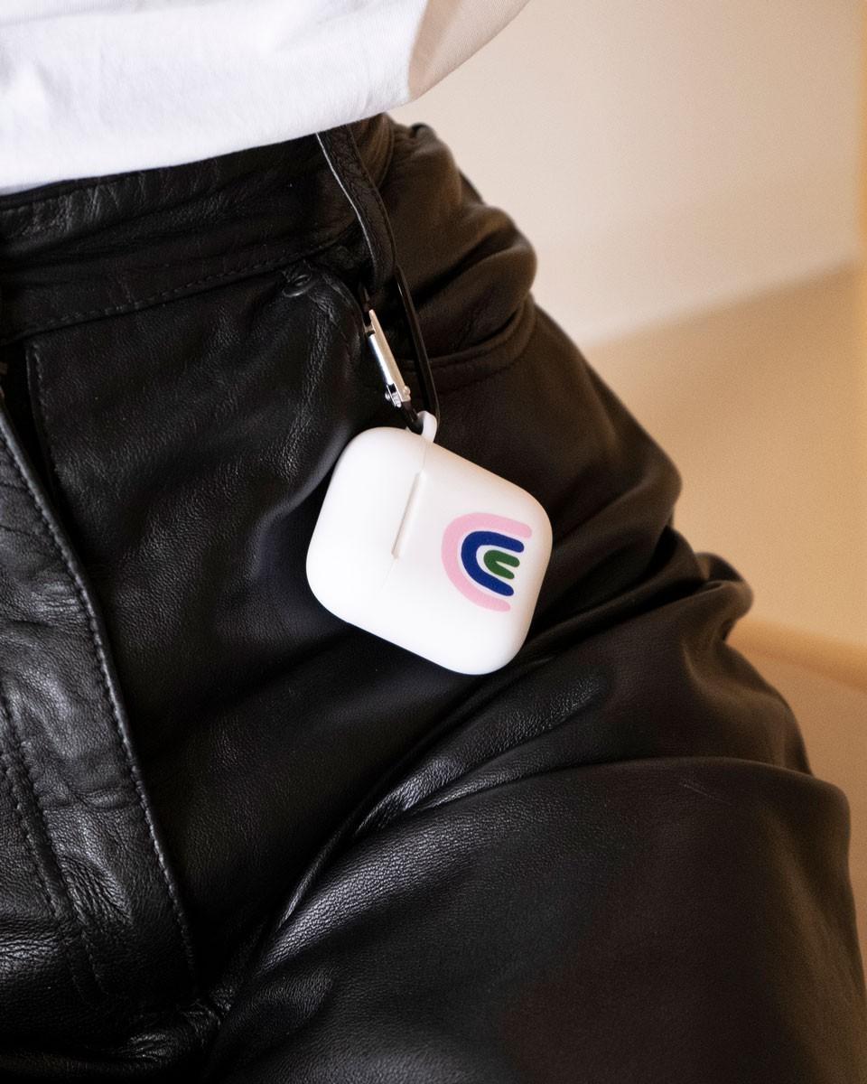 Wood'd AirPods Case Rainbow White Offerte